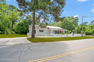 1205 Duncan Dr, Beaufort, SC 29902 - Photo 3