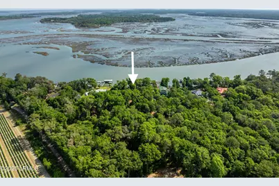 16 Comfort Point, Saint Helena Island, SC 29920 - Photo 7