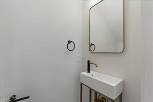 2206 National St, Beaufort, SC 29902 - Photo 9