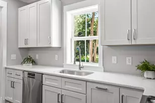 9 Attaway Ln, Beaufort, SC 29907 - Photo 11