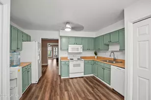 2605 Joshua Cir, Beaufort, SC 29902 - Photo 7