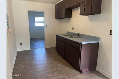 582 Parkwood Terrace, Allendale, SC 29810 - Photo 3