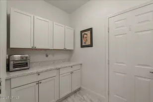 61 Hampton Cir, Bluffton, SC 29909 - Photo 11