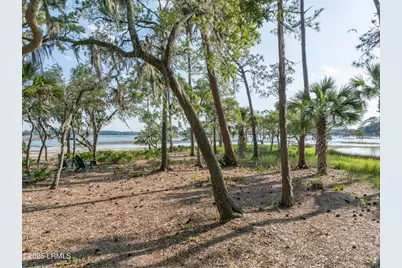 418 Islands Avenue, Beaufort, SC 29902 - Photo 3