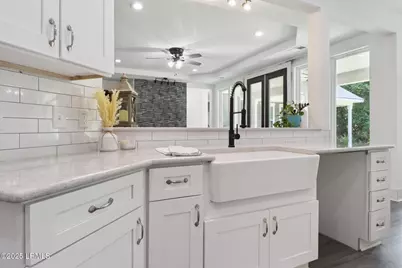 100 Drayton Drive, Ridgeland, SC 29936 - Photo 9