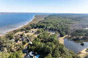 213 Old Plantation Dr W, Beaufort, SC 29907 - Photo 7