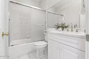 1 Yacht Club Dr, Hilton Head Island, SC 29926 - Photo 33