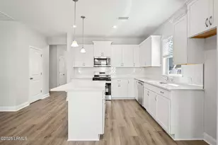 1109 Salty Hammock Ct, Beaufort, SC 29902 - Photo 9