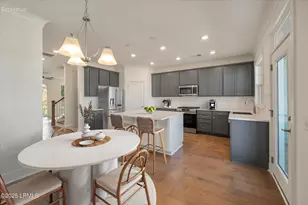 423 Parkside Commons, Bluffton, SC 29910 - Photo 11