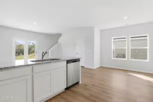 598 Aviation Dr, Ridgeland, SC 29936 - Photo 7