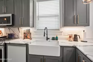 1008C 12th St, Port Royal, SC 29935 - Photo 19