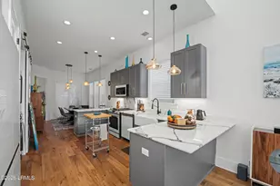 1008C 12th St, Port Royal, SC 29935 - Photo 13