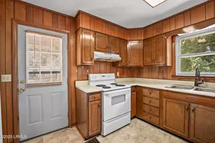 25 Miller Dr W, Beaufort, SC 29907 - Photo 11