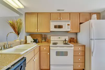 5 Cedar Reef Drive #D213, Harbor Island, SC 29920 - Photo 13