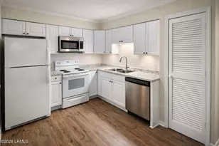 104 Cordillo Pkwy, Hilton Head Island, SC 29928 - Photo 3