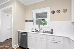 4 Tug Boat Ln, Beaufort, SC 29907 - Photo 9