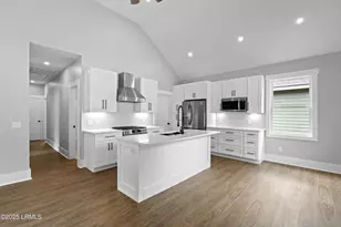 2013 Lafayette St, Beaufort, SC 29902 - Photo 11