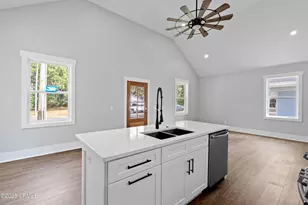 2013 Lafayette St, Beaufort, SC 29902 - Photo 15