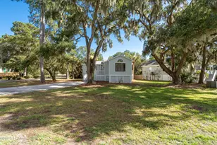 2919 Waters Edge Ct W, Beaufort, SC 29902 - Photo 37