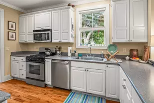 2418 Oak Hvn St, Beaufort, SC 29902 - Photo 11