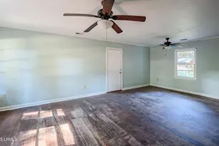 1804 6th St, Beaufort, SC 29902 - Photo 7