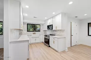 4 Brown Thrasher Rd, Hilton Head Island, SC 29926 - Photo 7