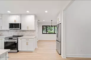 4 Brown Thrasher Rd, Hilton Head Island, SC 29926 - Photo 11