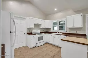 232 Whiteoaks Cir, Bluffton, SC 29910 - Photo 11