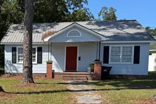 1045 Elm St W, Hampton, SC 29924 - Photo 1