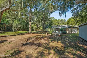 28 W Cedar Rd, Saint Helena Island, SC 29920 - Photo 27