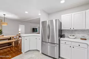 510 Center Dr W, Beaufort, SC 29902 - Photo 23