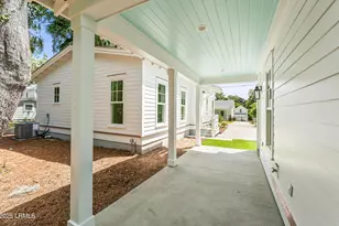 902 Harrington St, Beaufort, SC 29902 - Photo 31