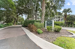 12 Brittany Pl Dr, Hilton Head Island, SC 29928 - Photo 23