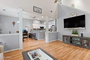 12 Brittany Pl Dr, Hilton Head Island, SC 29928 - Photo 5