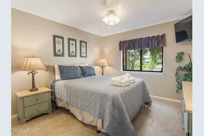 40 Folly Field Road #B4, Hilton Head, SC 29928 - Photo 15