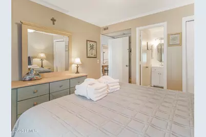 40 Folly Field Road #B4, Hilton Head, SC 29928 - Photo 17