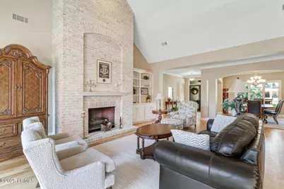 21 Strawberry Hill Road, Hilton Head Island, SC 29928 - Photo 13