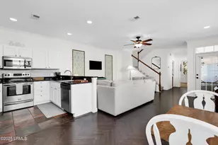 149 Regent Ave, Bluffton, SC 29910 - Photo 3