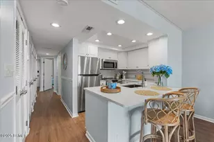 100 Helmsman Way, Hilton Head Island, SC 29928 - Photo 15