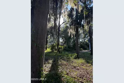 2214 Pigeon Point Road, Beaufort, SC 29902 - Photo 3