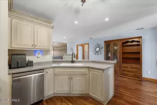 183 Sea Pines Dr, Saint Helena Island, SC 29920 - Photo 23