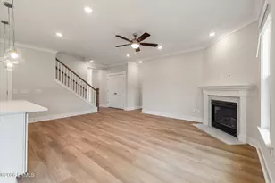 27 Fairfield Rd, Beaufort, SC 29907 - Photo 5