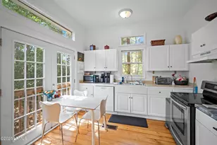 1066 May River Rd, Bluffton, SC 29910 - Photo 9