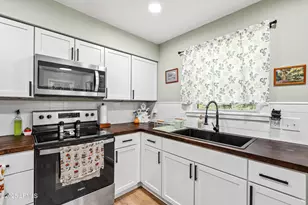 197 Johnson Rd, Sheldon, SC 29941 - Photo 13