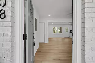 2408 Pine Ct S, Beaufort, SC 29902 - Photo 3