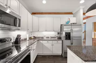 22 Wade Hampton Dr, Beaufort, SC 29907 - Photo 13