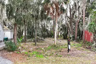 911 7th St, Port Royal, SC 29935 - Photo 13