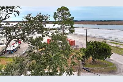 911 7th Street, Port Royal, SC 29935 - Photo 13