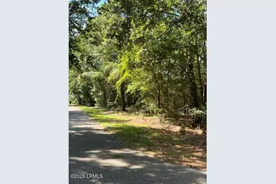 21 Fort Fremont Court N, Saint Helena Island, SC 29920 - Photo 11