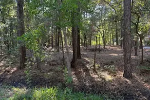 77 Wade Hampton Dr, Beaufort, SC 29907 - Photo 1